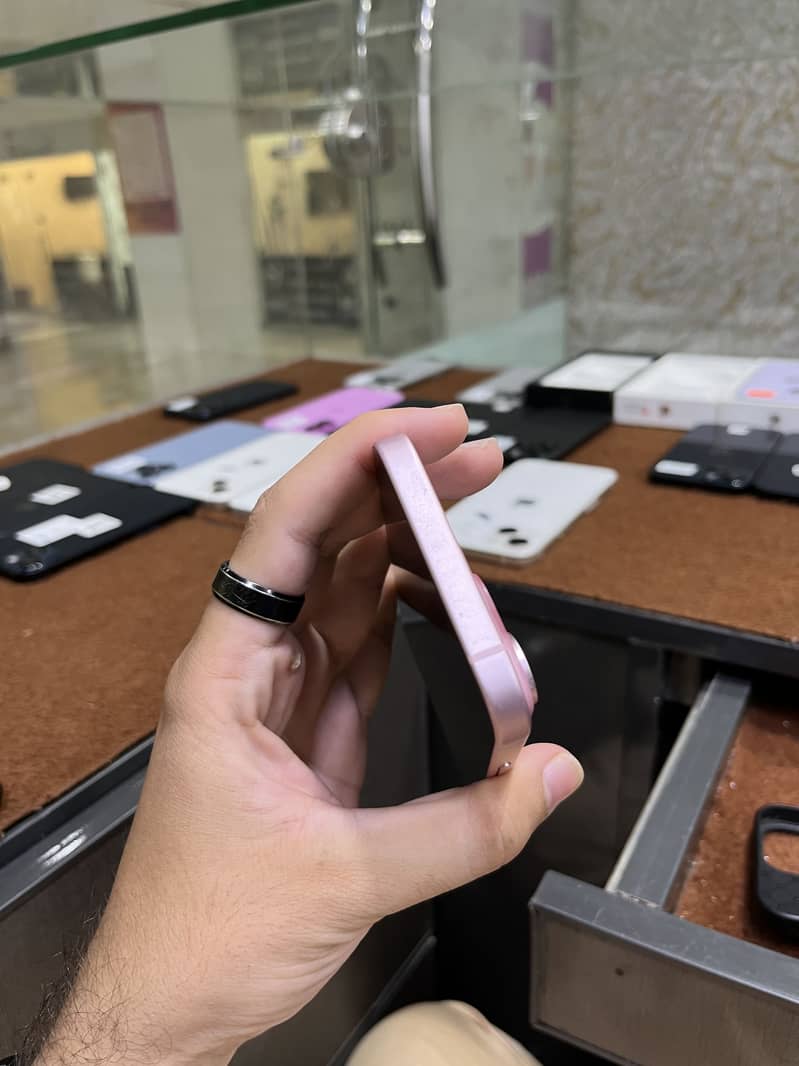 Apple iPhone 15 1