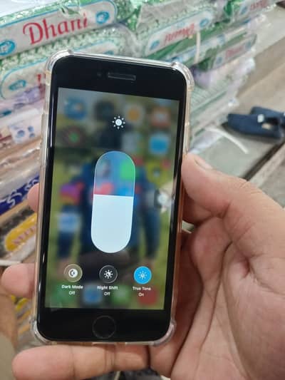 Apple iPhone SE