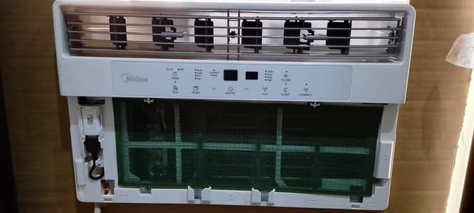 Midea window Ac good condition