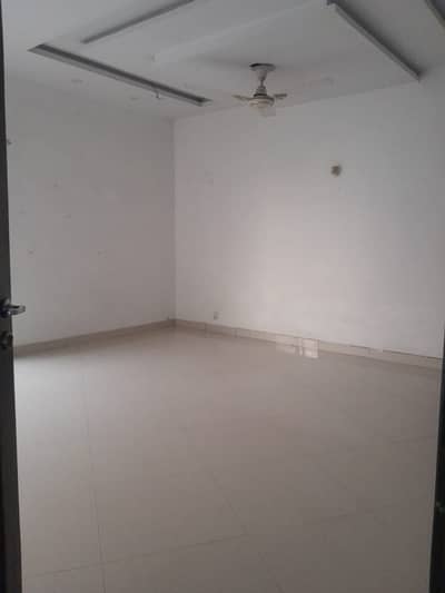 10 Marla Lower Portion Available For Rent Wapda Town Ph1 Block j3