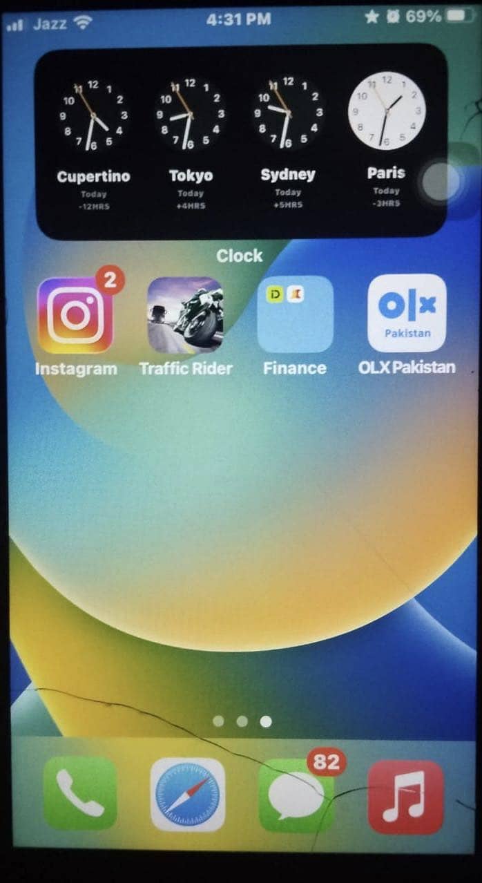 Apple iPhone 8 1