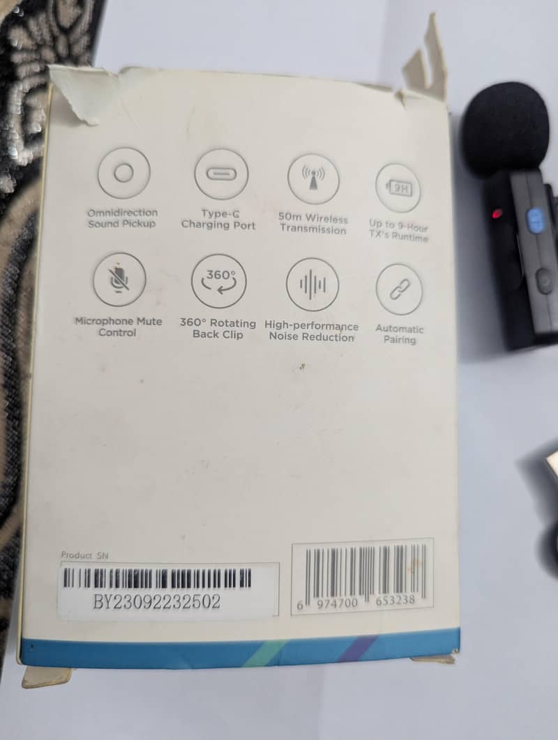 Boya V2 wireless mic 4