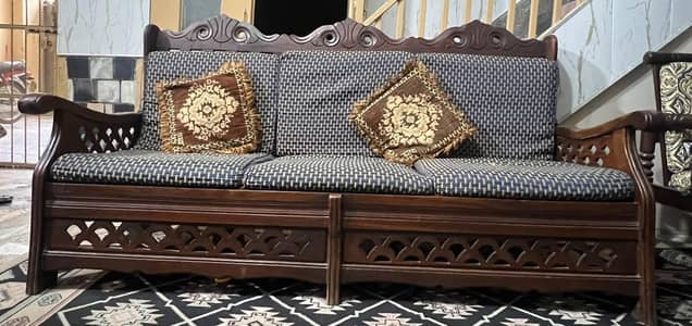 Solid Sheesham wood 3 +1 +1 seater Sofa Carved Design Lahore