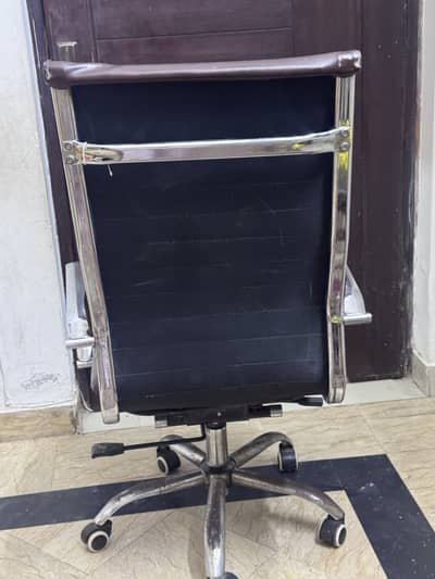 Rotating chair