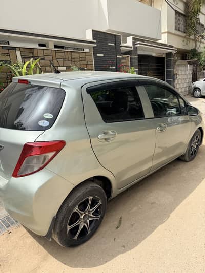 Toyota Vitz 2014