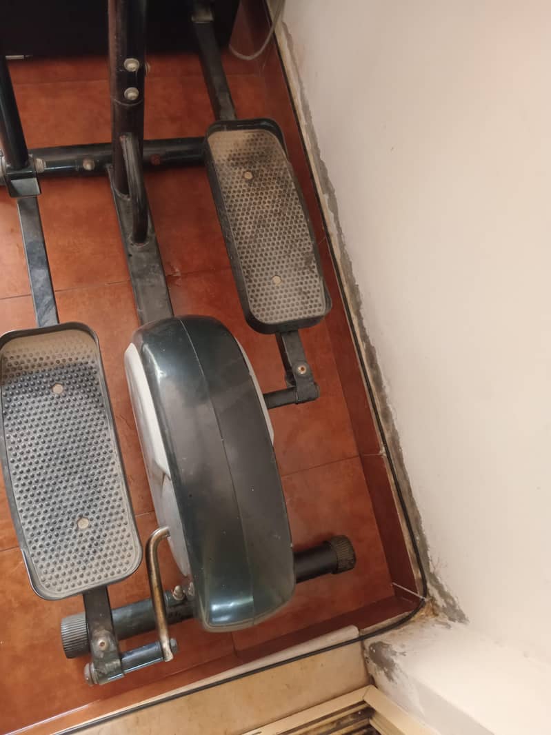 elliptical exercise machine 2