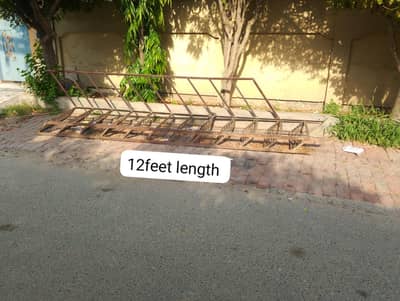 Solid Iron Stairs for Sale (12 Feet Length / 3 Feet Width)