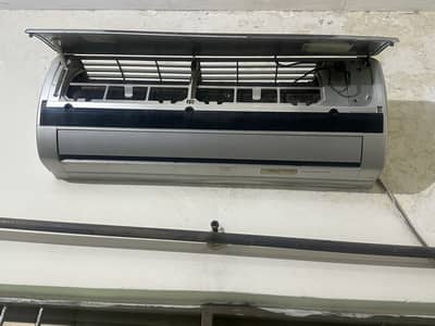 Orient 1 Ton DC Inverter Split AC | With F1 Error | Used