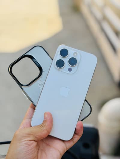 Apple iPhone 15 Pro 10/10 Shesha piece nonpta jv