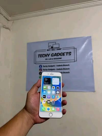 Iphone 8plus pta approved 256gb My Whatsapp number 0320-19-06_573