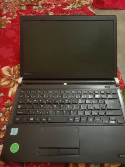 Toshiba Liptop Cori 7 6 generation (8 ram, 256 SSD)
