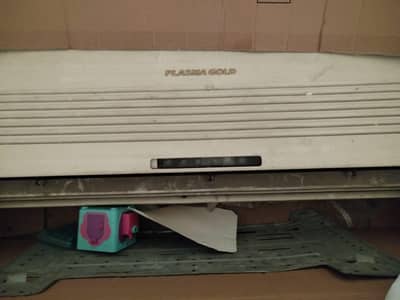 1. . 5 Ton LG AC in non- working condition