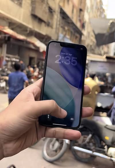 Apple iPhone 16e