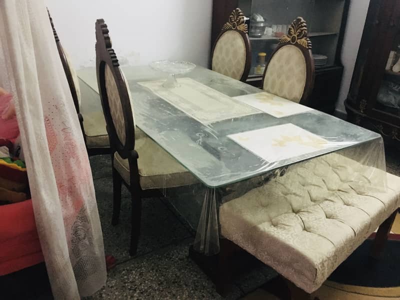 Dining Table (6 persons ) 0