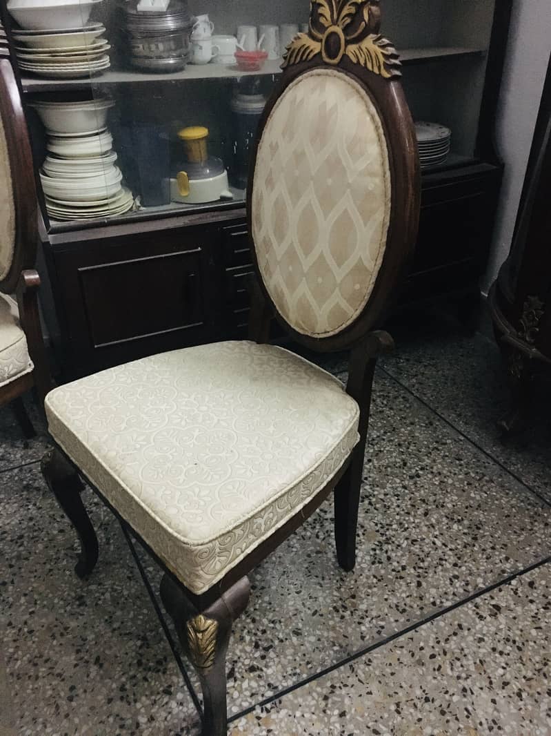 Dining Table (6 persons ) 1
