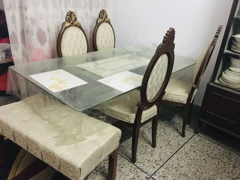 Dining Table (6 persons ) 3