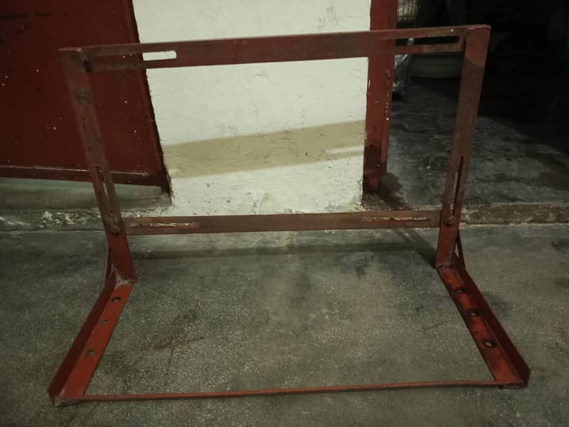 AC Wall Stand 2