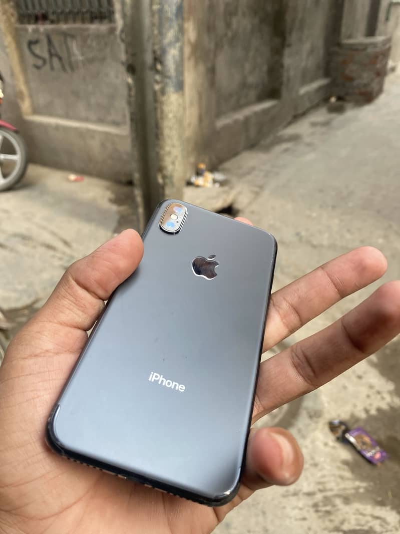Apple iPhone X 3