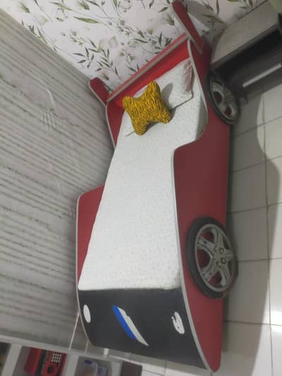 Car Bed