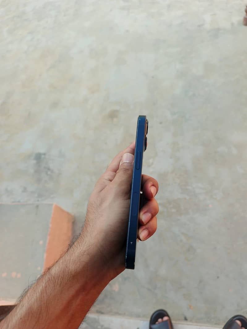 iphone 13 4