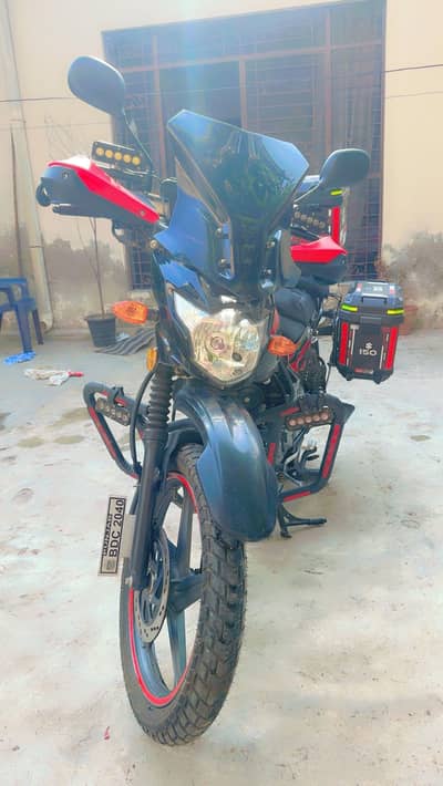 Suzuki GR 150 Touring Bike