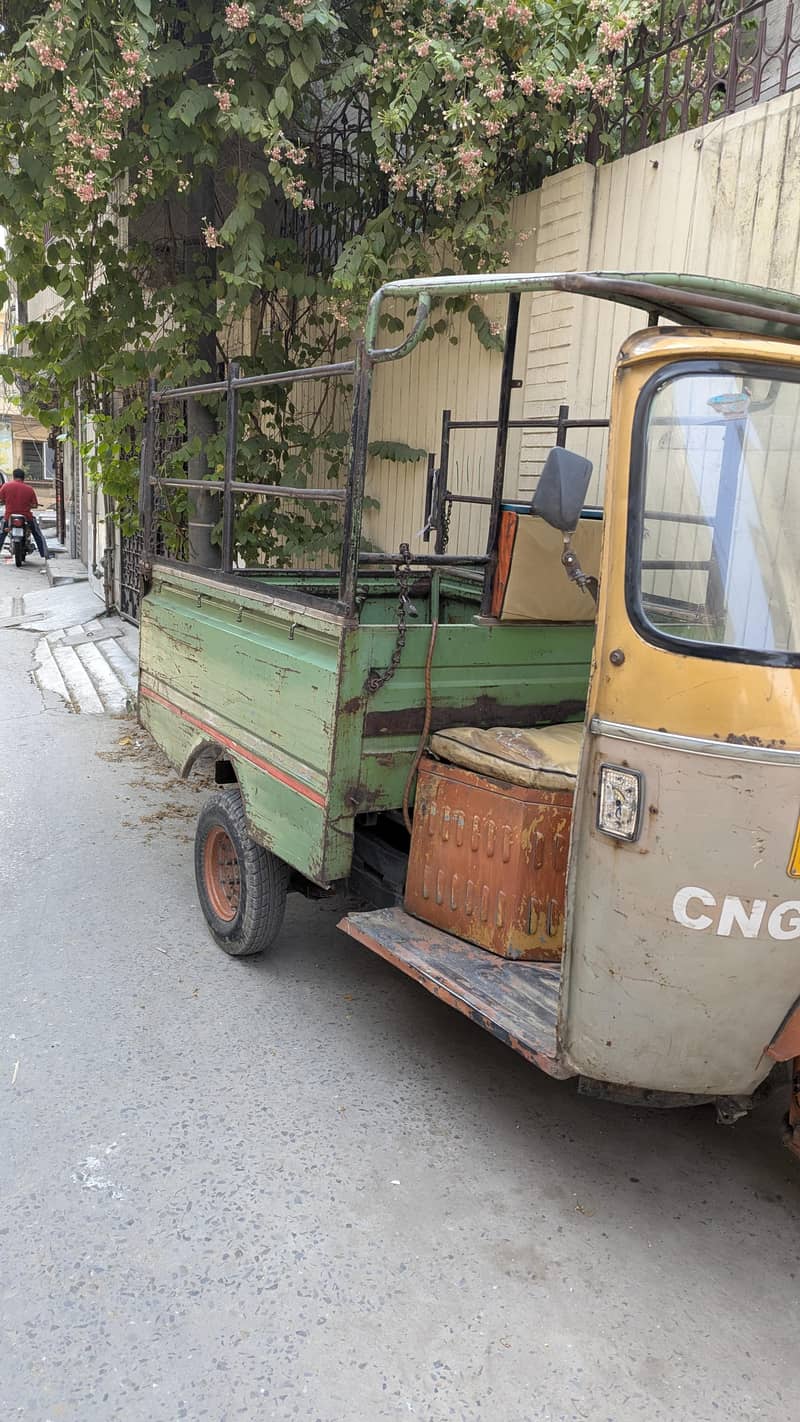 Loader Rickshaw 1