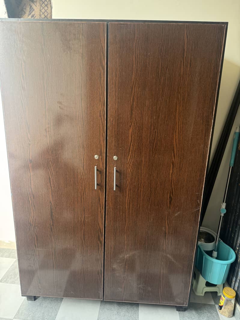 Wardrobe 0