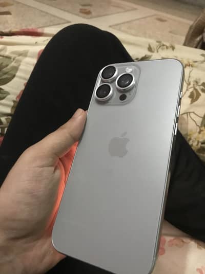 Apple iPhone 16 Pro Max