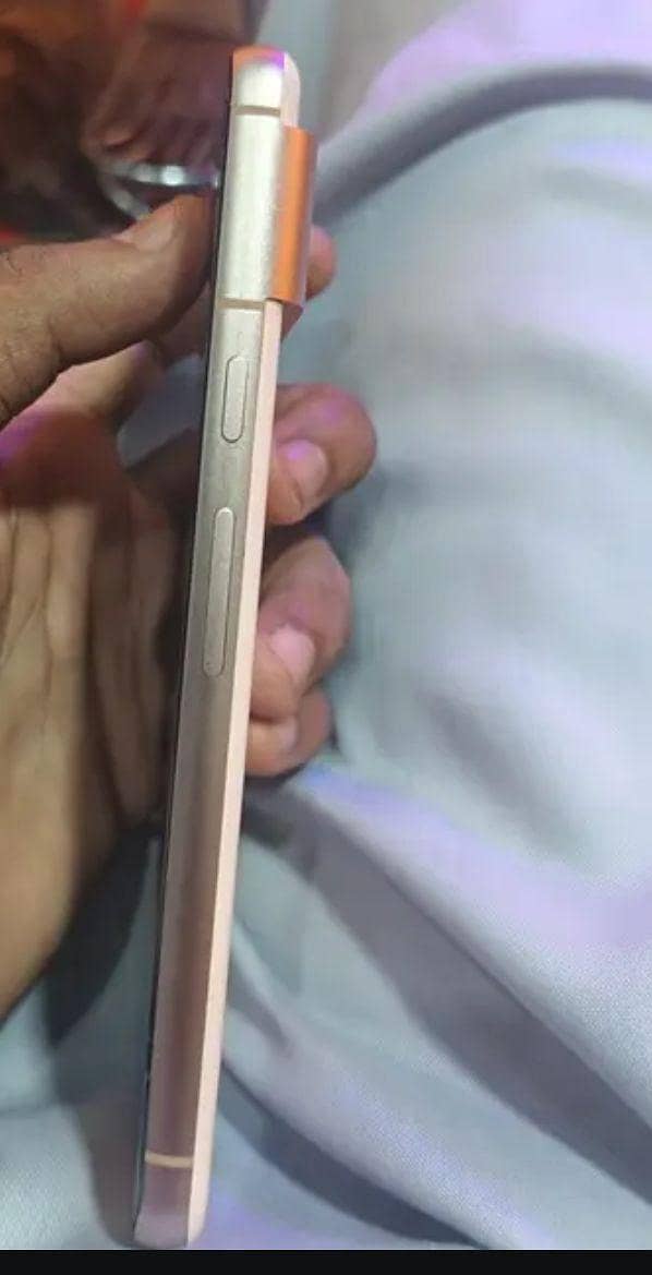 Google Pixel 8 1