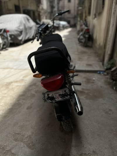 Unique UD 70 2017 Model Excellent Condition | Original Documents