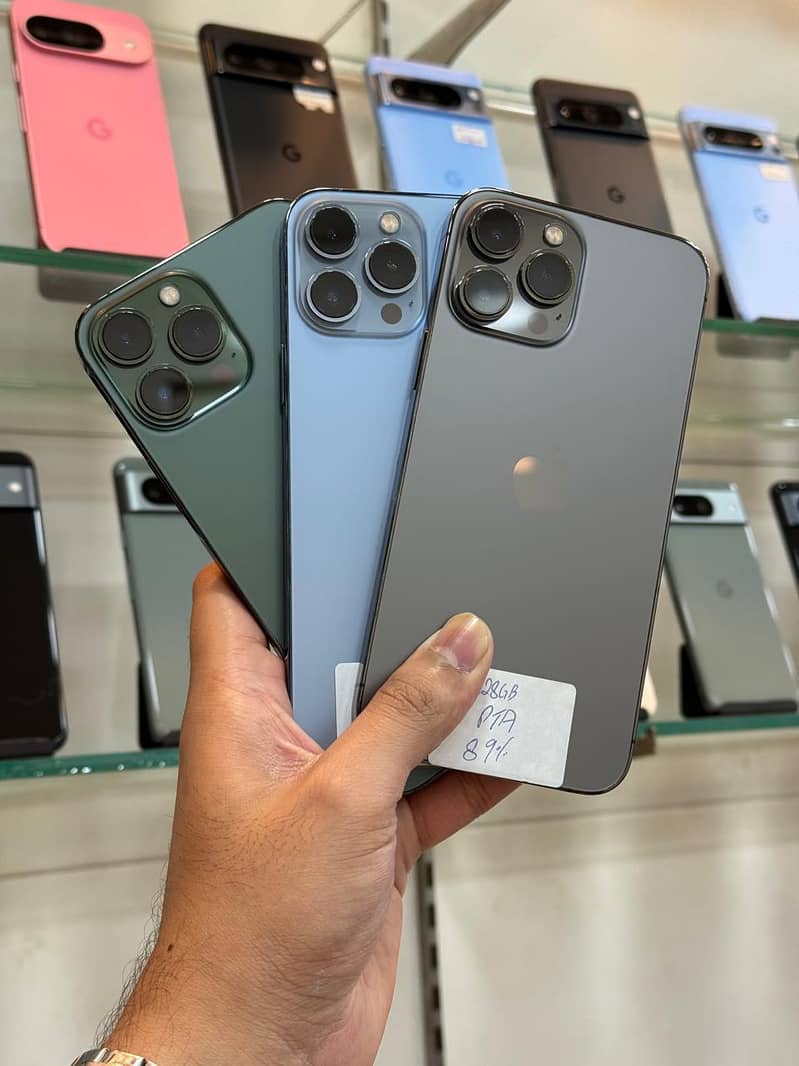 Apple iPhone 13 Pro Max 3