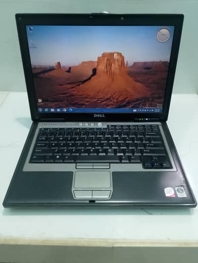 dell laptop for sale 300Gb hard disc 2Gb ram speaker kharab hai
