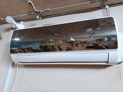 Fuji 1 Ton Split AC (Heat & Cool) For Sale – Behtareen Condition