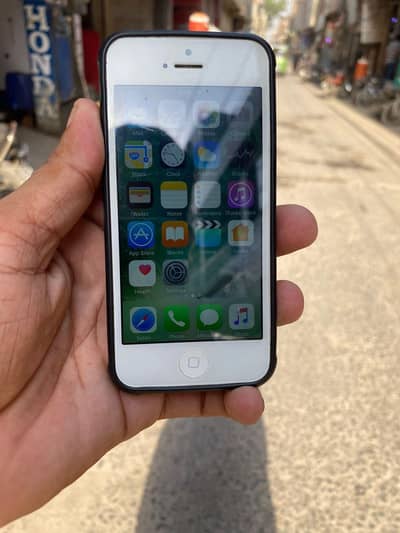 Apple iPhone 5