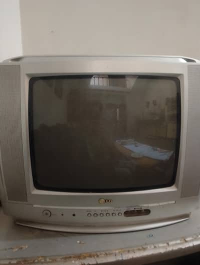 LG Tv for sale 14 inch