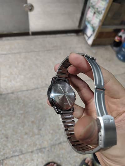 men wrist watch (casio original)