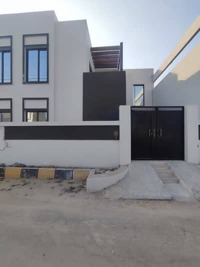Alize Garden 200 sq yards leased house