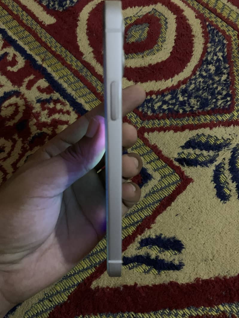IPhone 12 3