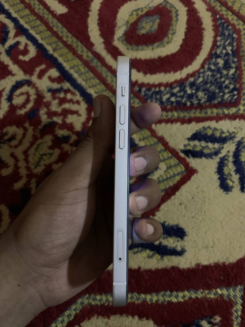 IPhone 12 7
