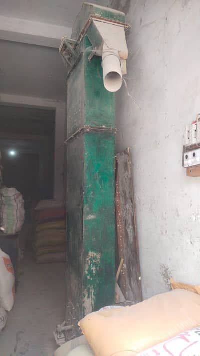 Atta chakki elevator