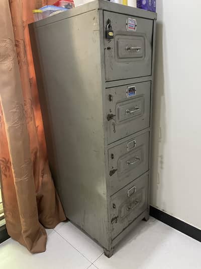 Locker for sale