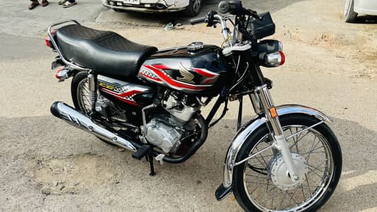 I am selling my honda cg 125 2024 model