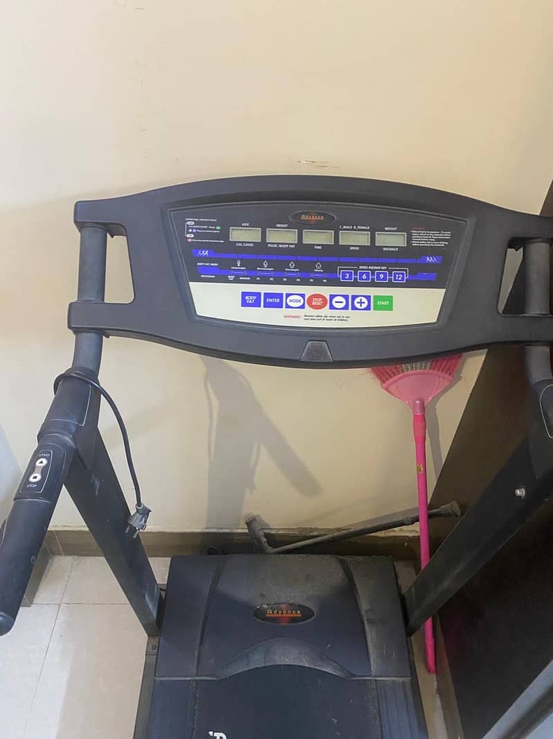 Automatic Treadmill - Excellent Condition 1
