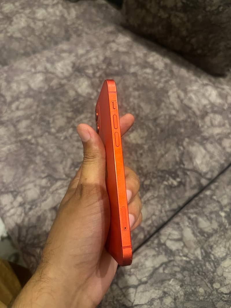 Apple iPhone 12 2