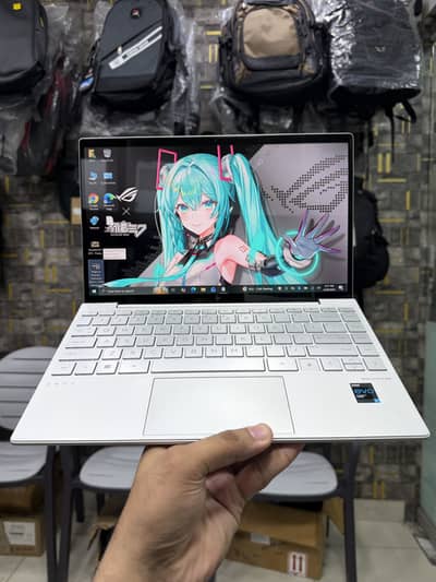 Hp Envy 13 Ultra thin sleek book Core i7 11th Generation