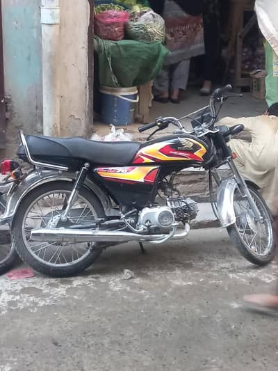 CD70 Honda Bike