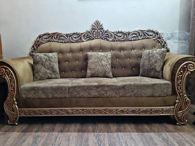 6-Seater Royal Design Sofa Set (3+2+1) in Brand New Condition