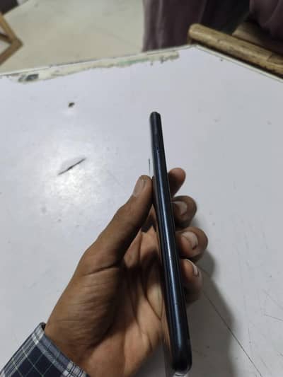 Infinix Hot 10 4\128