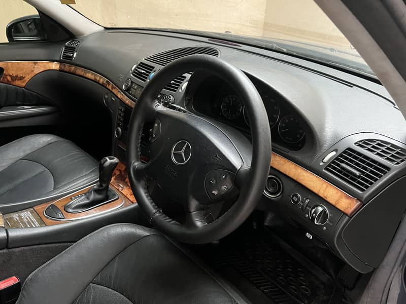 Mercedes E Class 2004 8