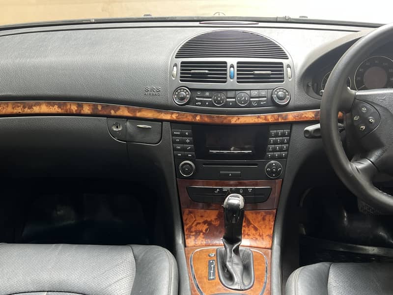Mercedes E Class 2004 11